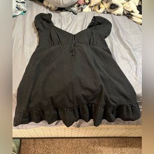 Black puff sleeves dress